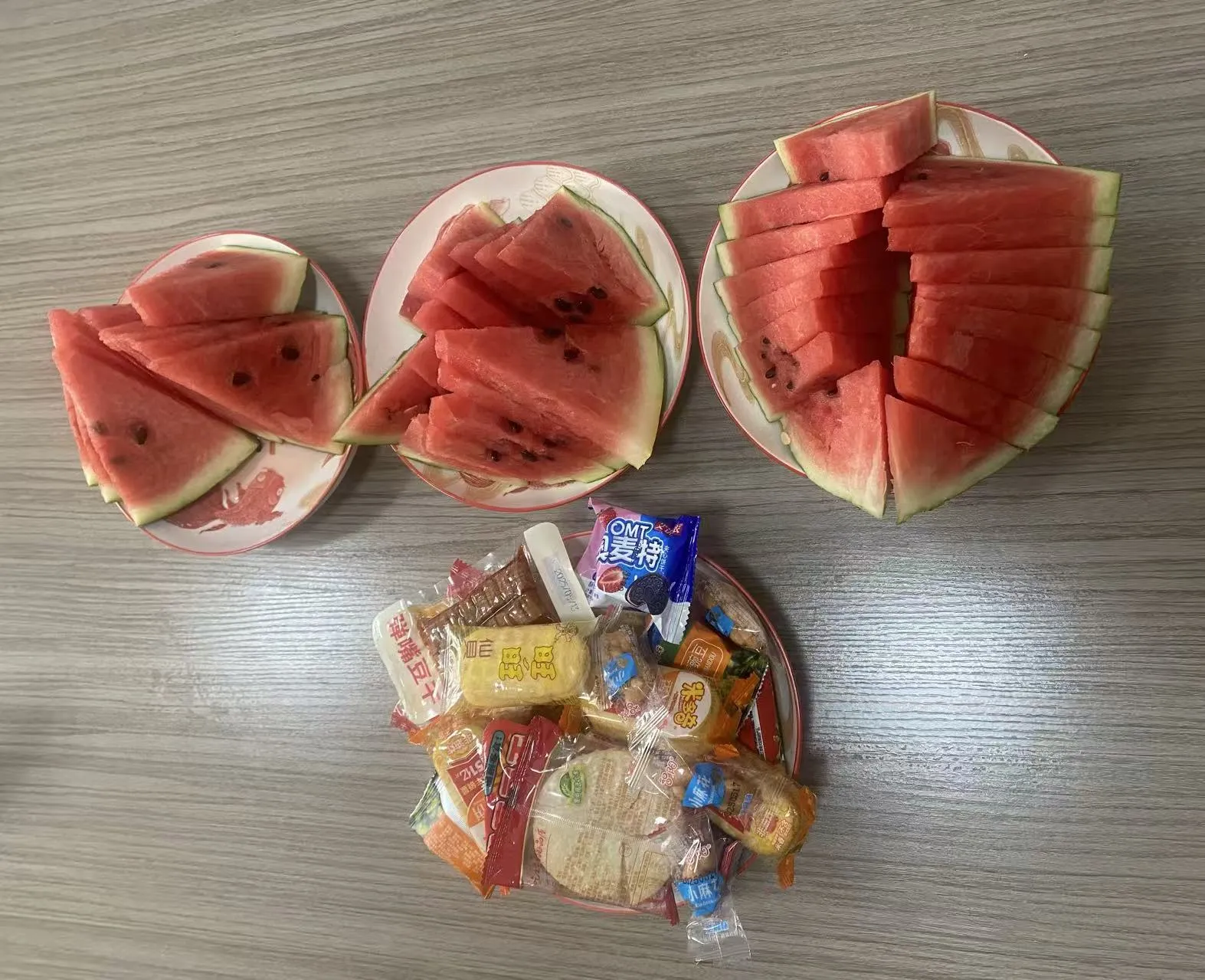 Топли поподневни чај из Земеијиа